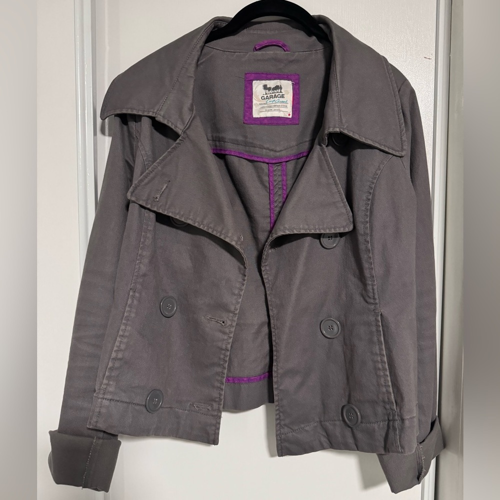 Cropped Jacket - Picture 2 of 4